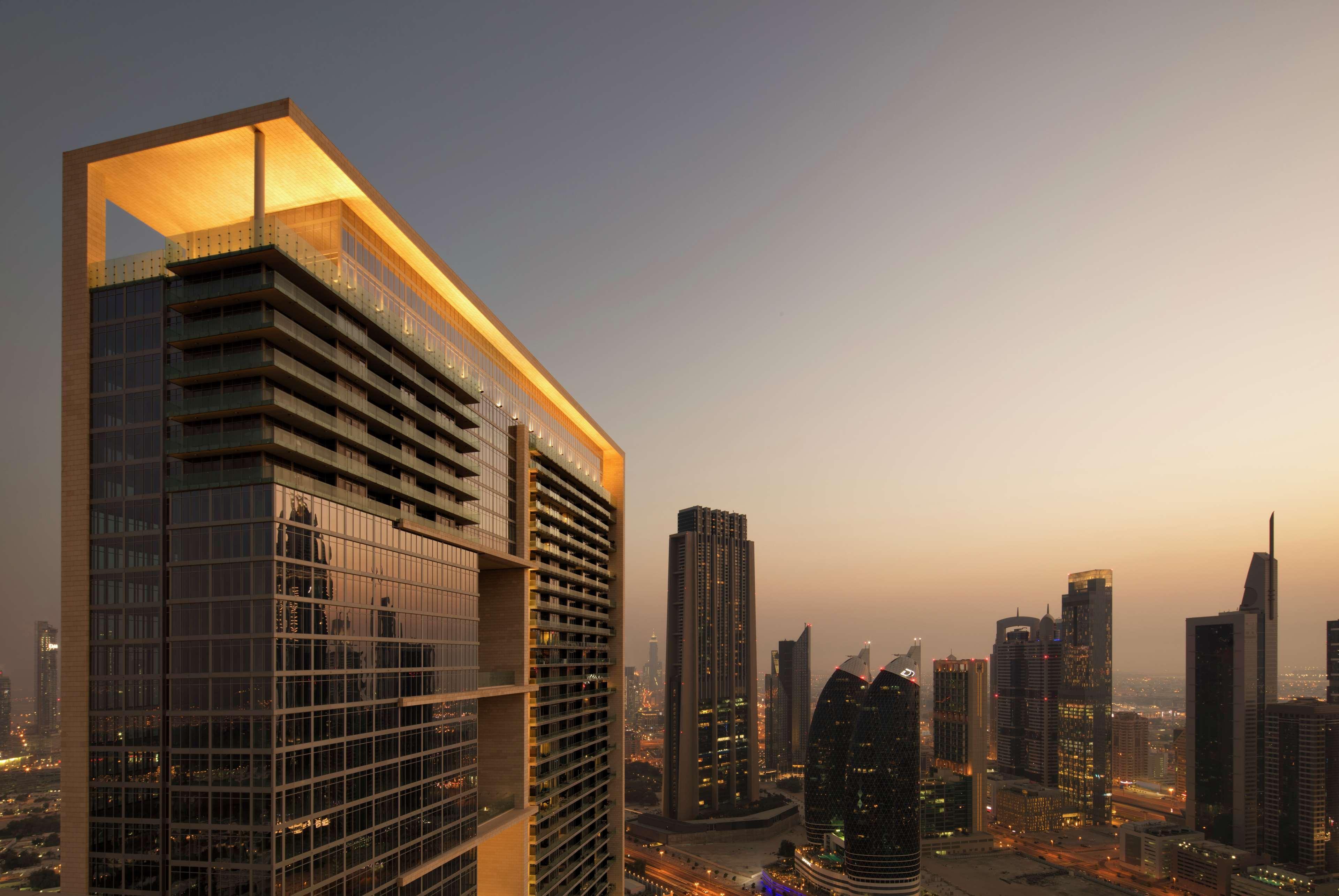 Waldorf Astoria Dubai International Financial Centre Hotell Exteriör bild The Address Downtown Dubai
