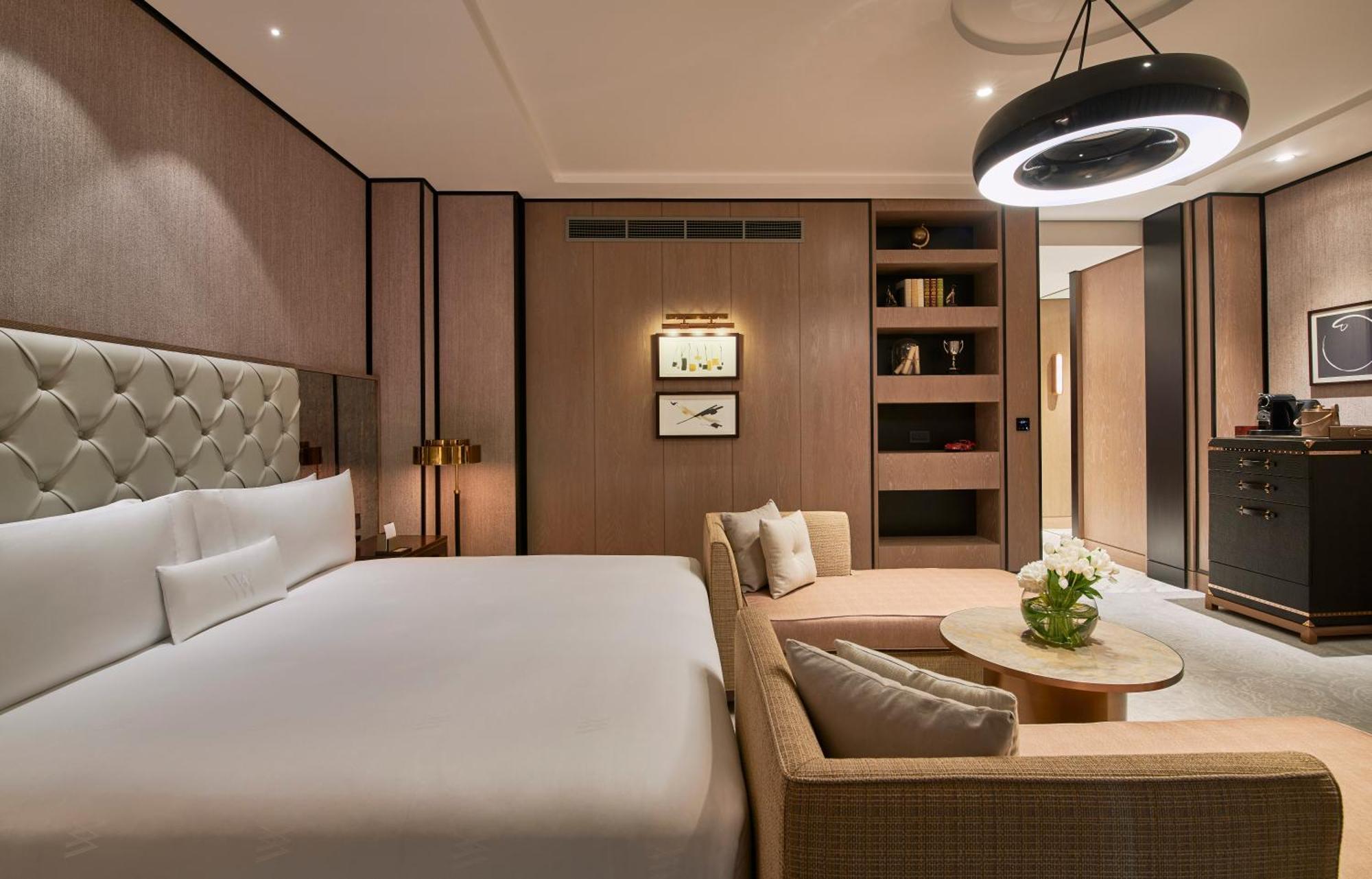 Waldorf Astoria Dubai International Financial Centre Hotell Exteriör bild A bedroom at The Hari